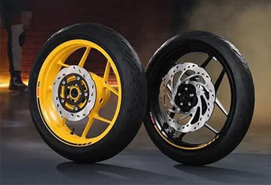 Apache_RTR_310_Multi-informationracecomputer-clusterfilm